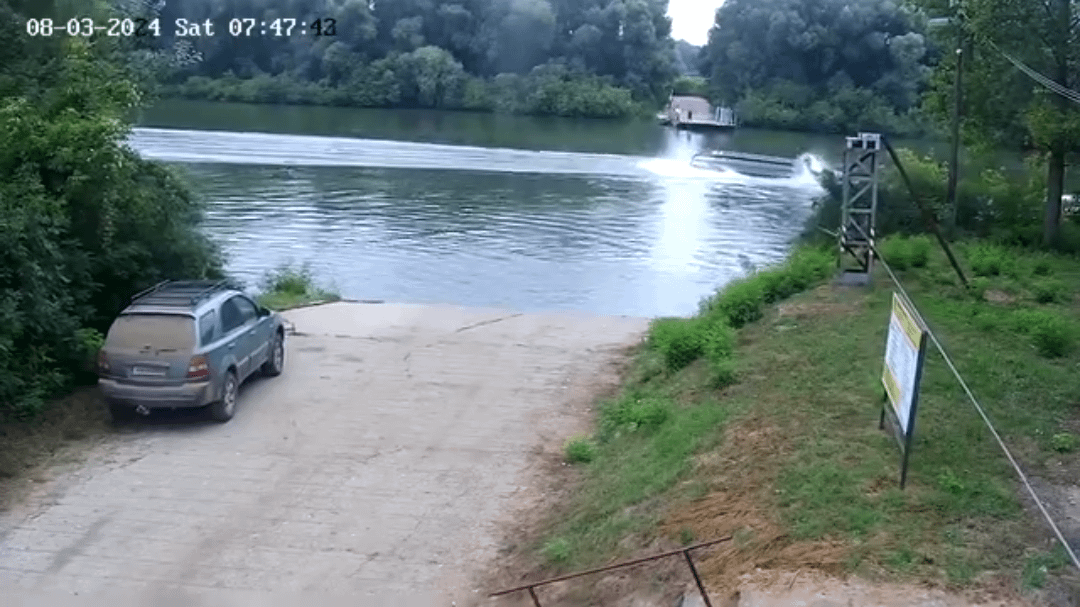 Madarsky policajt spravil backflip s lodou