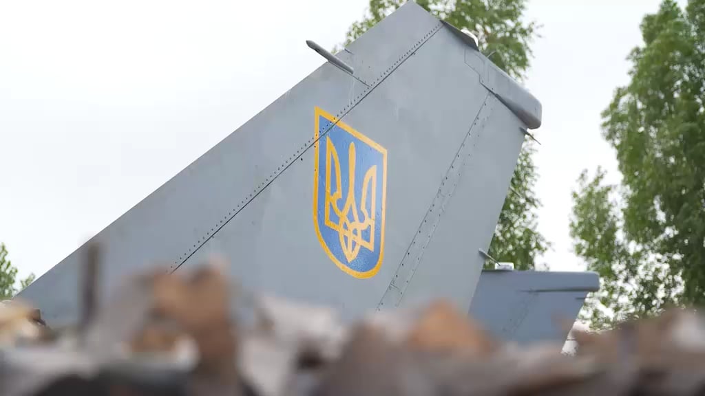 Zelensky thanks partners for F-16 deliveries showing us first high quality footage of Ukrainian F-16s in the bacground