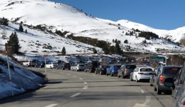 Comerciants del Pas preocupats per com afectaria el turisme francès de compres la vinyeta als cotxes
