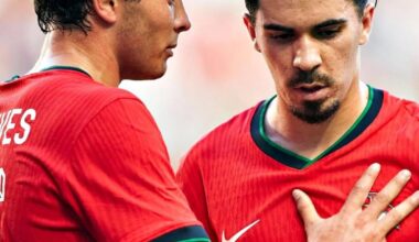 We will see these two together with the red and blue colors under the lights of the Parc. 🤩🤩🤩