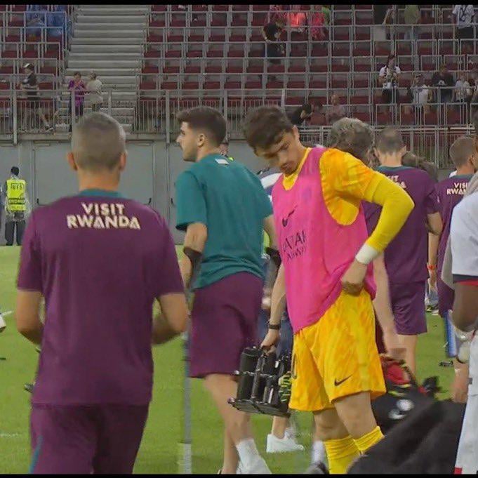 Lucas beraldo in crutches after today's game