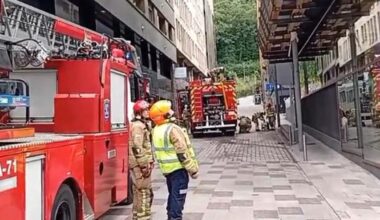 Controlat l'incendi d'un edifici a l'avinguda Carlemany