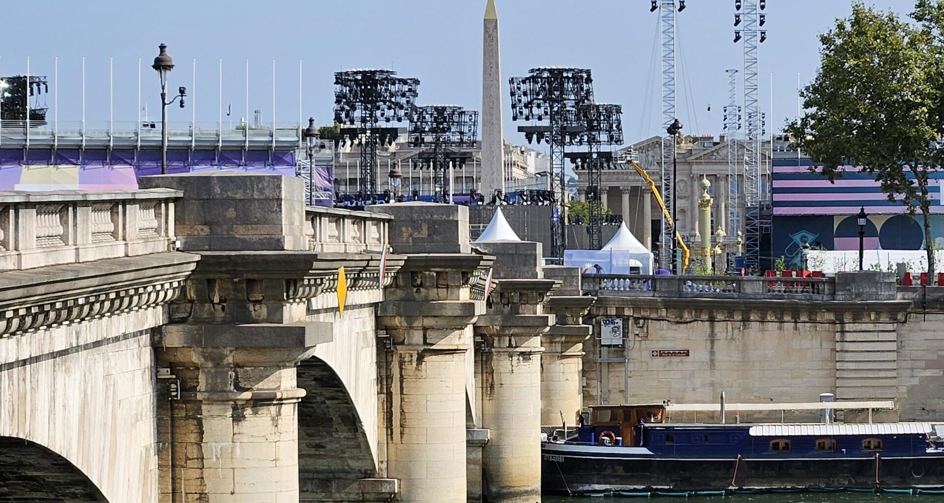 Place de la Concorde is getting ready for opening ceremony of paralympics