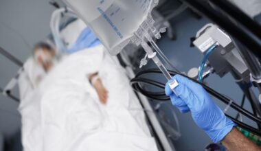 La jueza mantiene la suspensión de la eutanasia a una joven de Barcelona al no ver "un padecimiento grave, crónico e incapacitante"