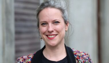Pouvoir d'achat, écologie, santé... La candidate du NFP à Matignon, Lucie Castets, écrit aux députés pour présenter ses "cinq grandes priorités"