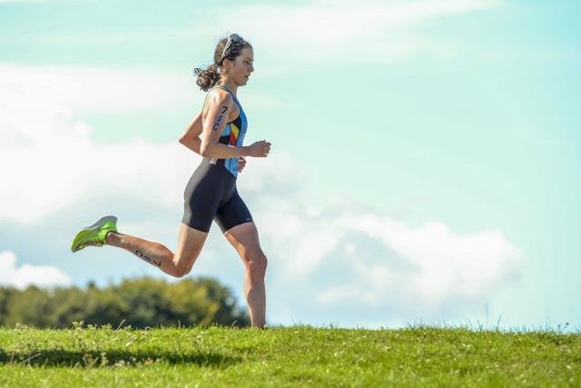 Triathlon : La triathlète belge Claire Michel hospitalisée après sa baignade dans la Seine, la Belgique forfait pour l'épreuve mixte