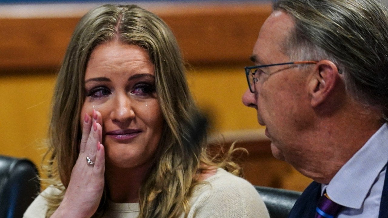 Jenna Ellis flips to help Arizona prosecutors in 2020 election case