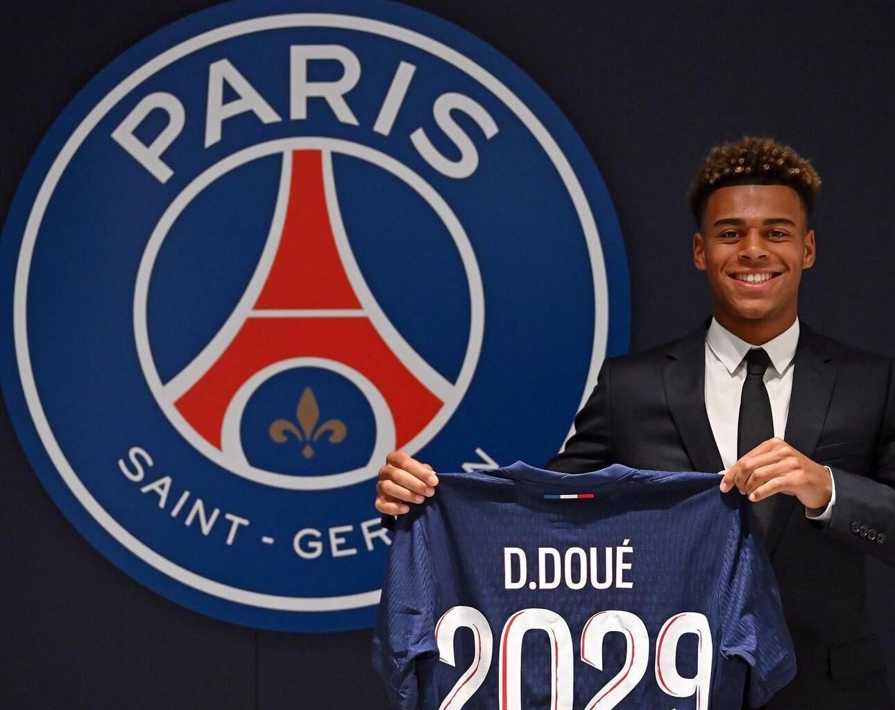 Désiré Doué joins PSG