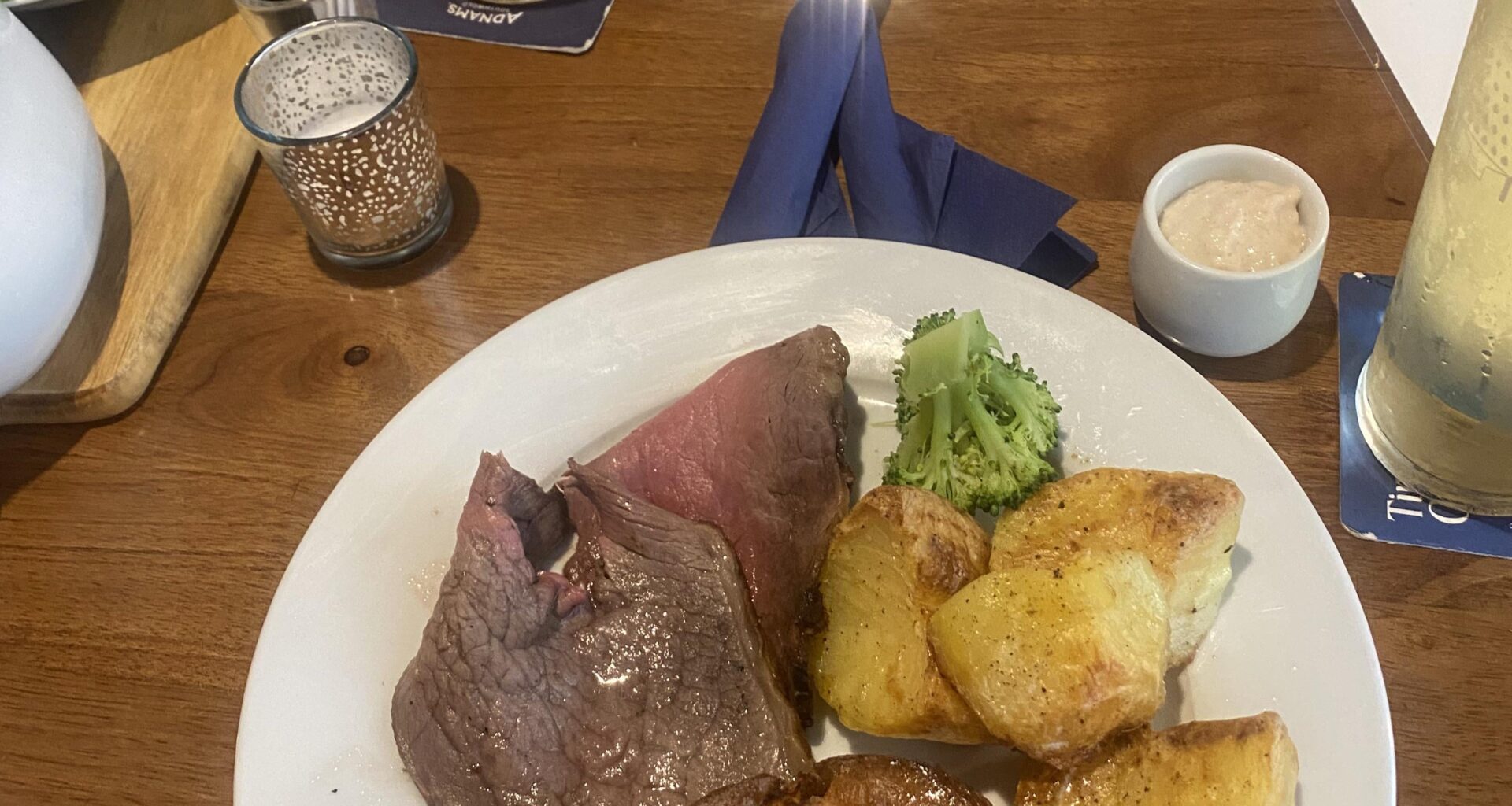 Classic Pub Sunday Lunch: roast beef / roast pork, with yorkshire puddings, roast potatoes, & vegetables (pre-gravy!)