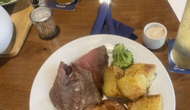 Classic Pub Sunday Lunch: roast beef / roast pork, with yorkshire puddings, roast potatoes, & vegetables (pre-gravy!)
