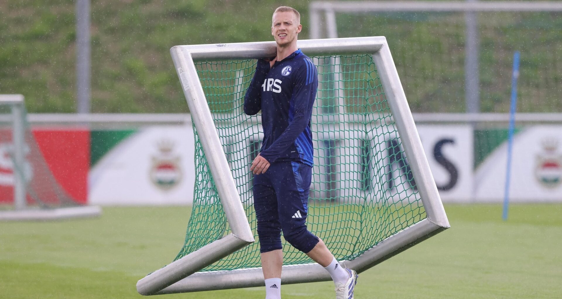 Schalke und Timo Baumgartl befinden sich in Gesprächen über eine vorzeitige Vertragsauflösung. Baumgartl soll eine ordentliche Abfindung erhalten.