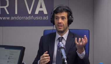 Els economistes defensen que l'acord amb la UE 'pot aportar beneficis econòmics i planteja desafiaments'