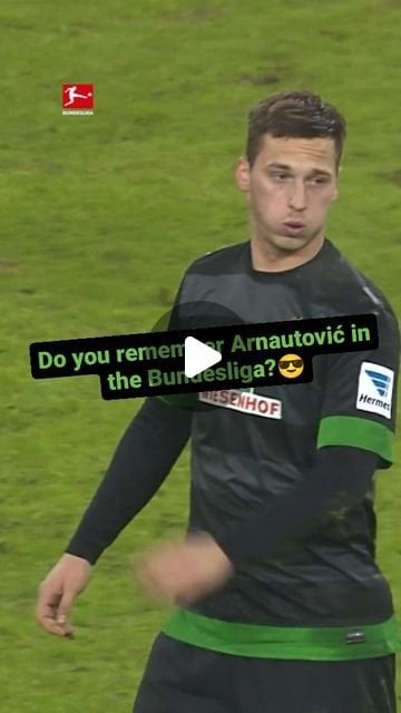 What a red card😂 #Bundesliga | @M.Arnautovic7"