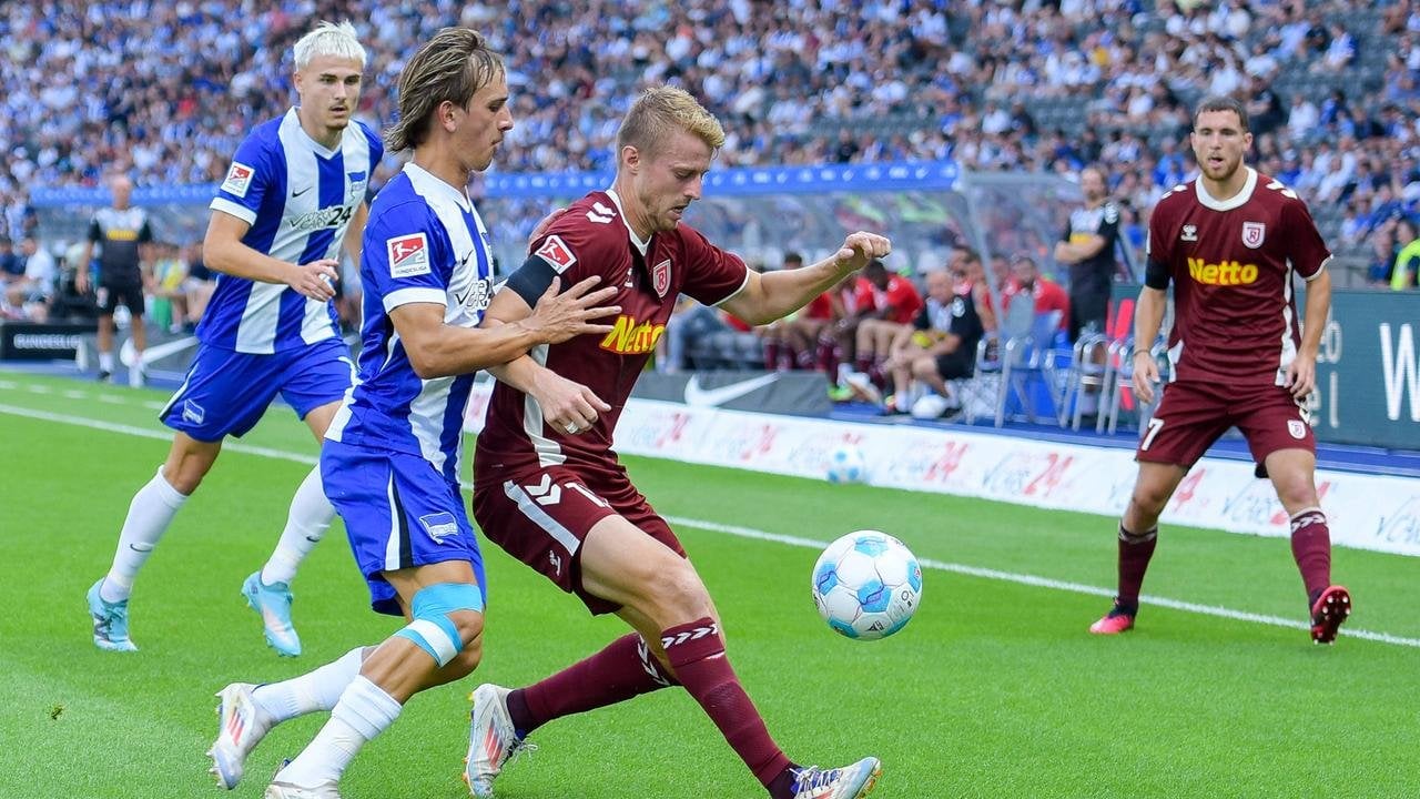 [2. Bundesliga] Erster Saisonsieg: Hertha BSC bejubelt späte Siegtreffer