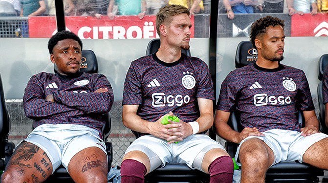 [De Speld] Drama in Amsterdam: Ajax weet selectie nagenoeg intact te houden