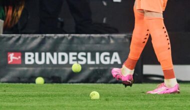 Fan-Vereinigung "Unsere Kurve" formuliert gegenüber DFL fünf Forderungen: Kein "Weiter so" mit dem VAR, legale Pyrotechnik ermöglichen, frühzeitige Terminierung der Spiele, sozialverträgliche Ticketpreise sowie Datenschutz einhalten.