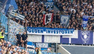 Hertha-Fans rufen volksverhetzende Parolen im Zug nach Rostock