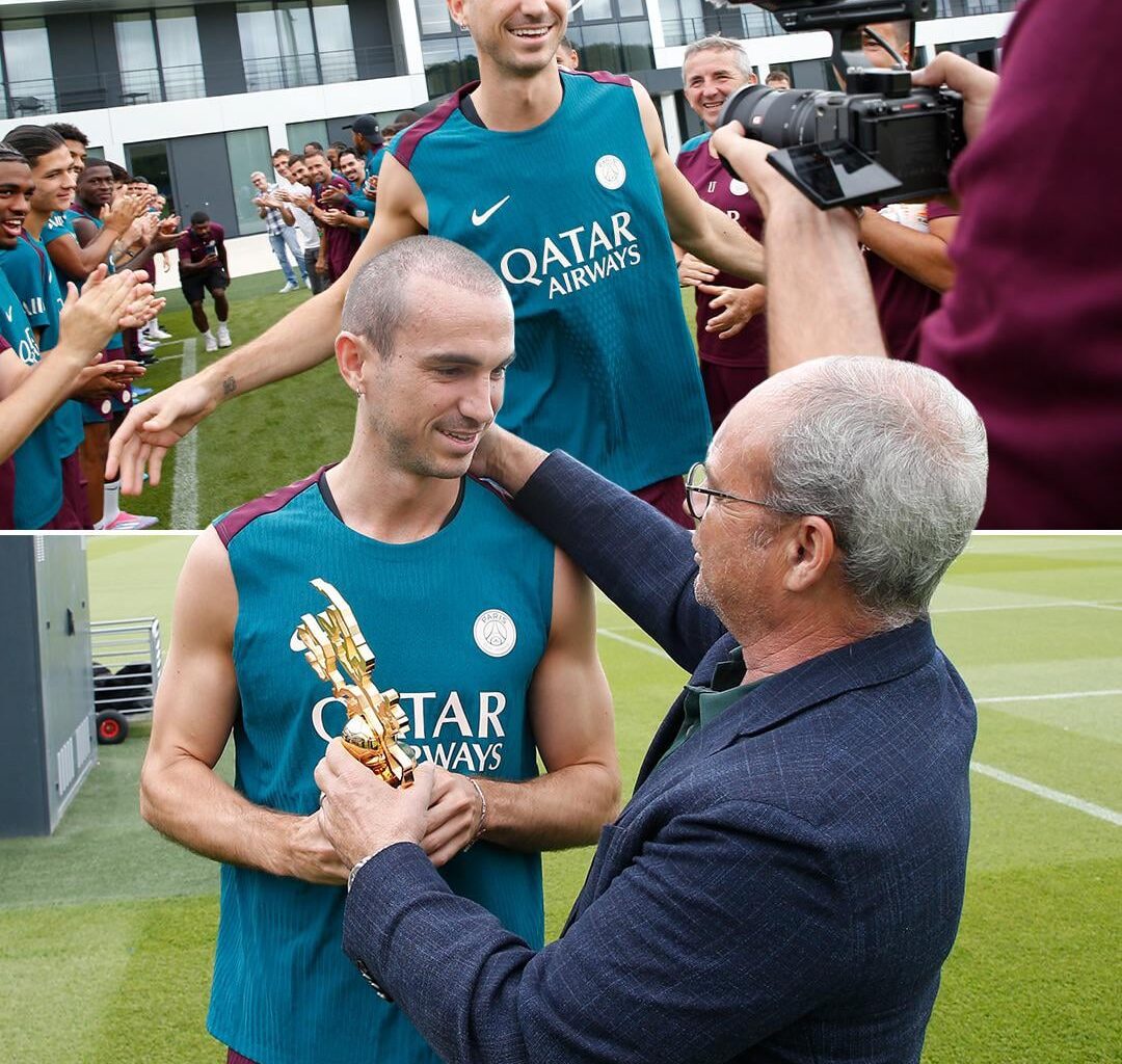 Fabian Ruiz was honored today at training following his win at the European Championships with Spain ❤️