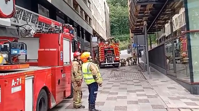 Incendi al centre d'Escaldes-Engordany sense cap ferit