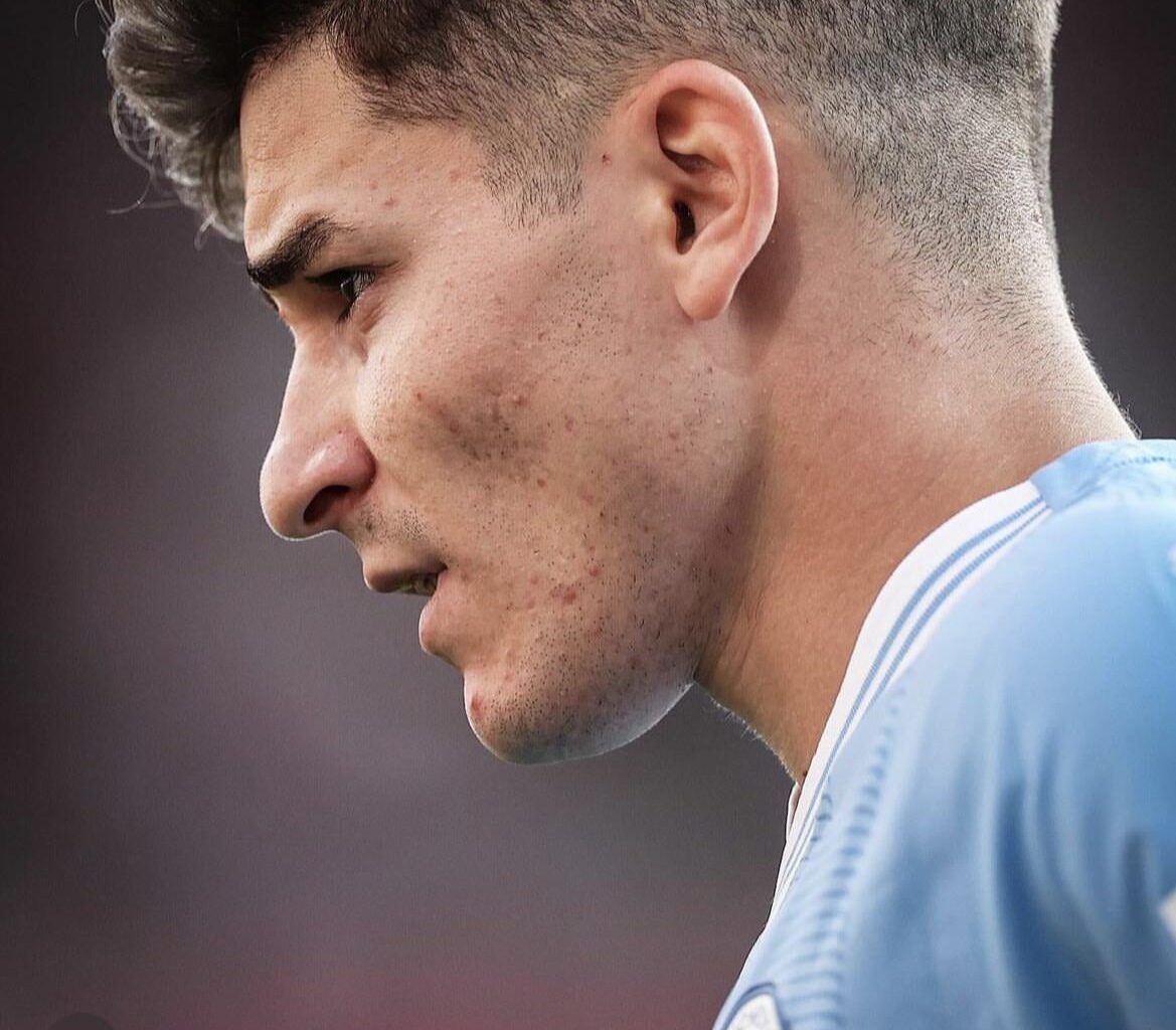 I haven’t been following the transfermarket for a while but why is julian on the market? Is he tryna leave?