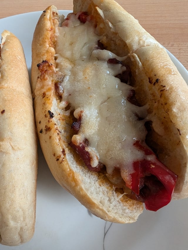 Improvised some smoked beef tongue paprika sandwiches