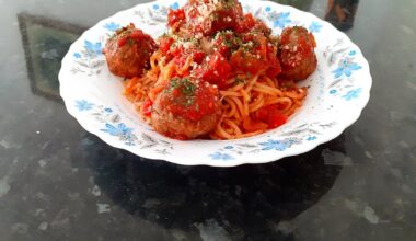 Spaghetti meatballs