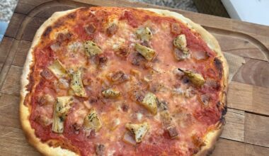 Homemade pizze