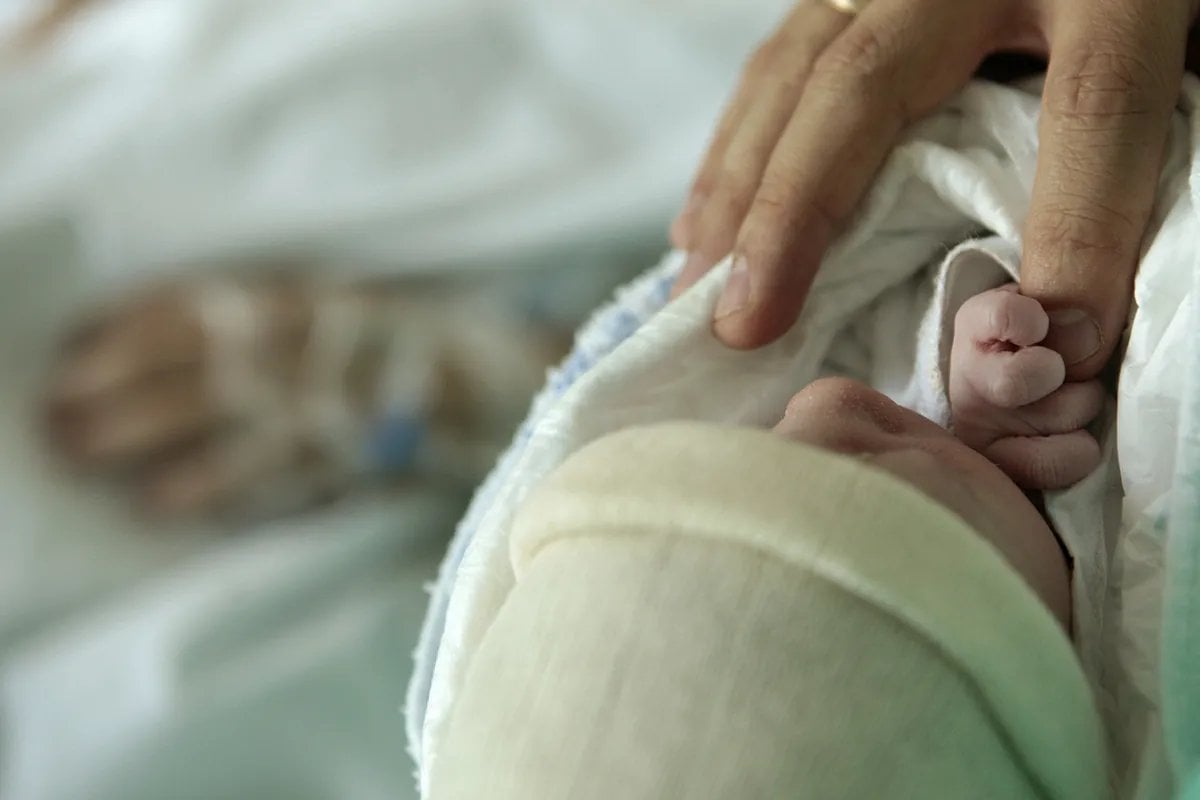 Los nacimientos en España se desploman un 25% en una década: 52.000 niños menos en la primera mitad del año que en 2014