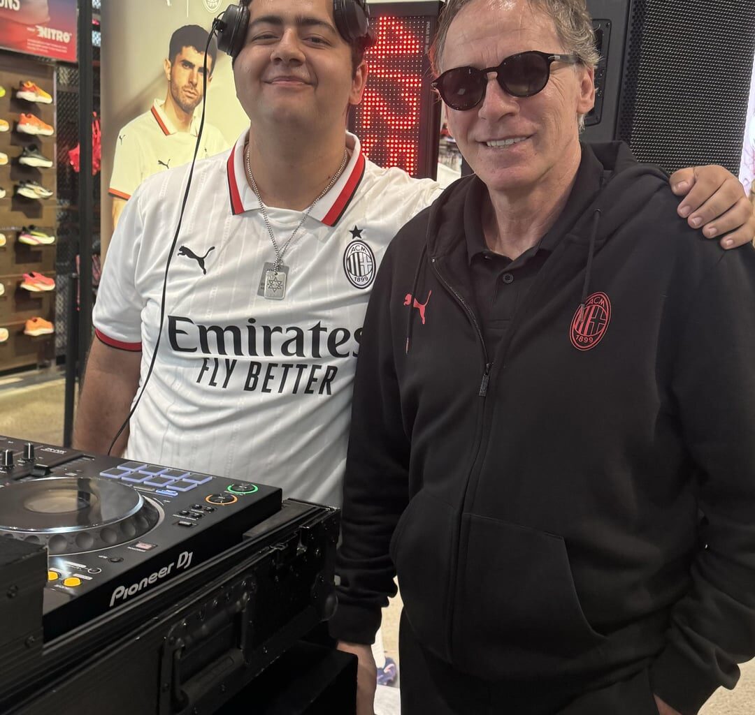 Baresi DJing with me