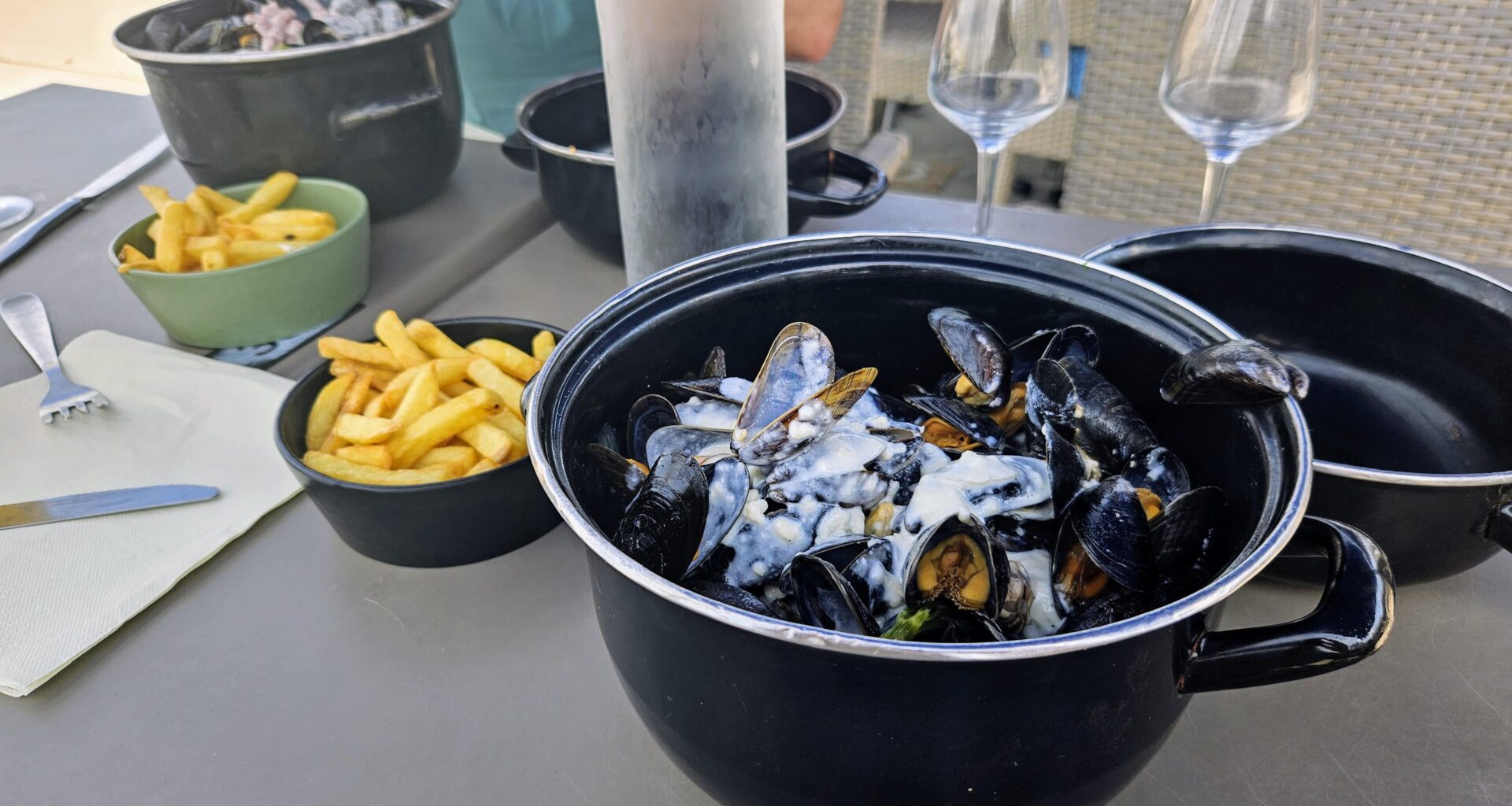 Moules frites with a Maroilles sauce 🦪