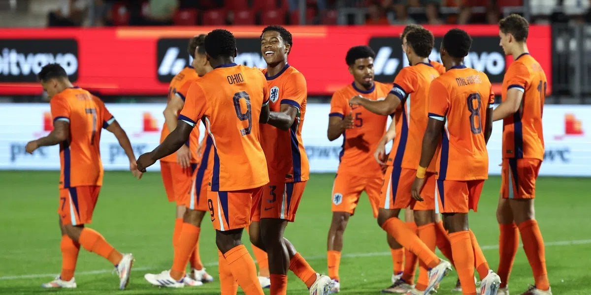 Gretig Jong Oranje boekt overtuigende en dikke zege, EK binnen handbereik | Oranje u21 - Noord Macedonië u21 5-0