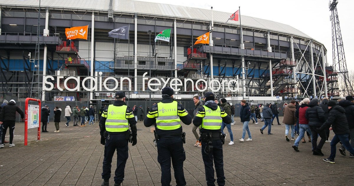 'Onderhandelingen vroegpensioen vastgelopen; politiestakingen blijven doorgaan...