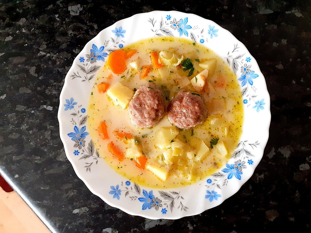 Meatballs soup