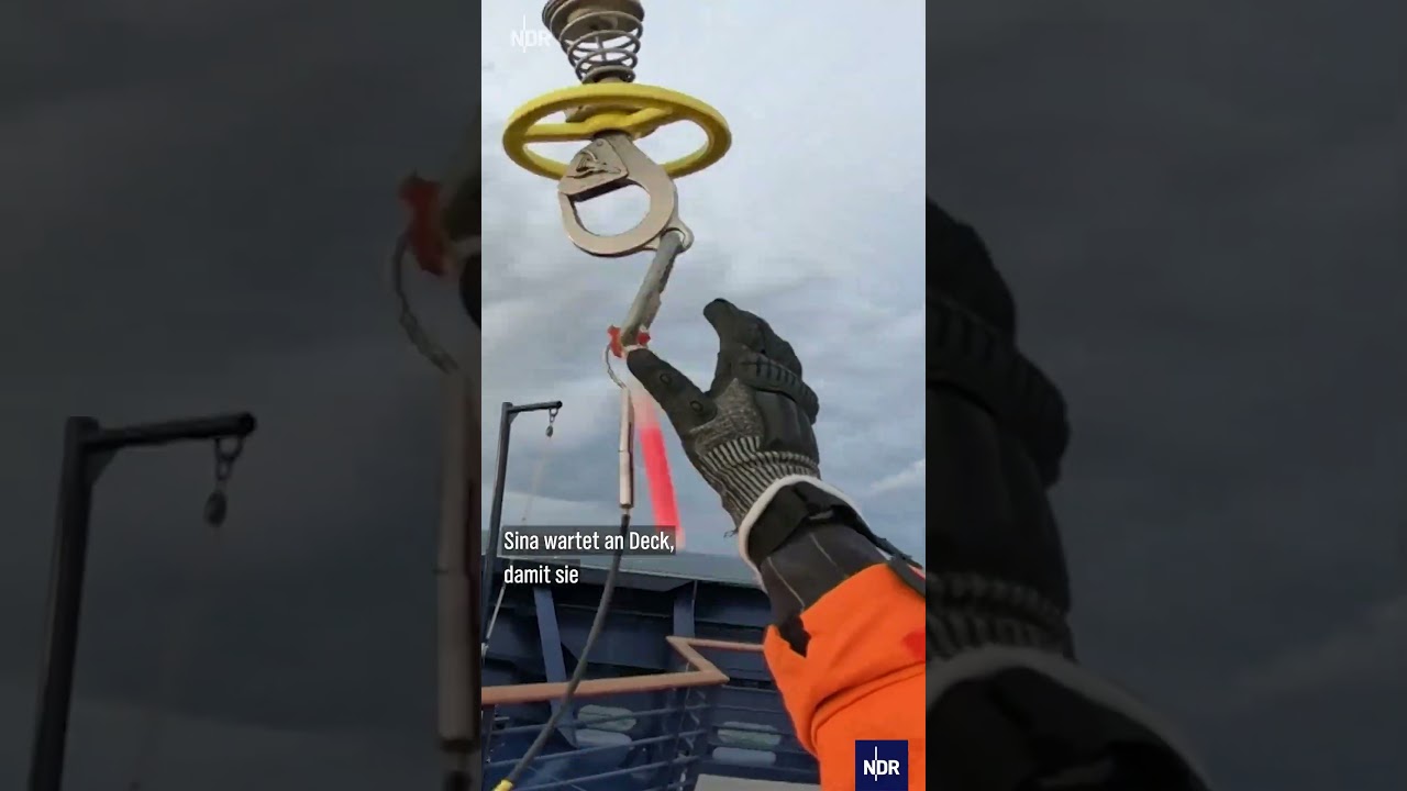 Heli-Retter: Einsatz auf hoher See #ndr #ndrdoku #blaulicht #helikopter #notfall #notfallsanitäter