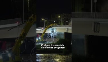 CAROLABRÜCKE: Kawumm! Hier kracht ein weiterer Teil der Brücke in Dresden zusammen #shorts
