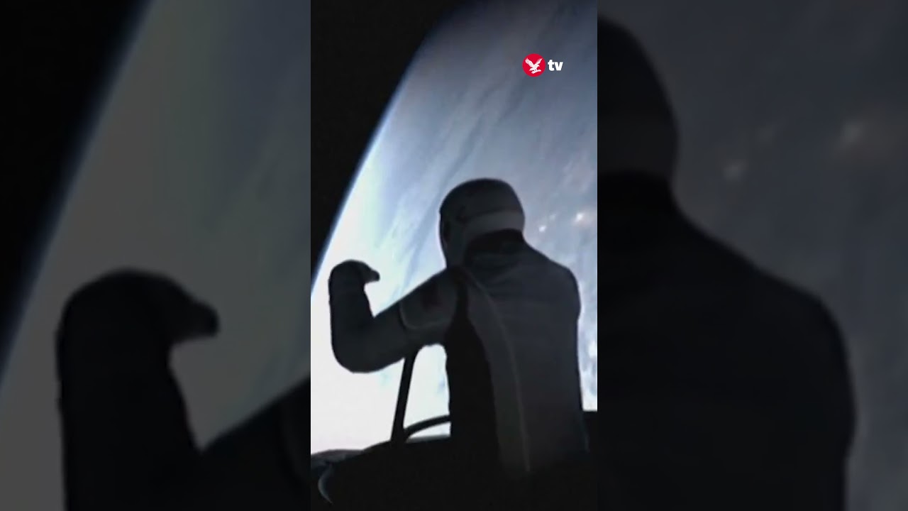 Billionaire exits SpaceX's Dragon craft for first-ever private spacewalk #shorts