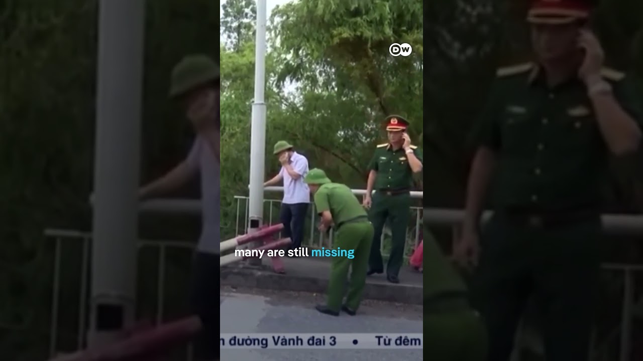 Typhoon Yagi collapses busy bridge in Vietnam | DW News