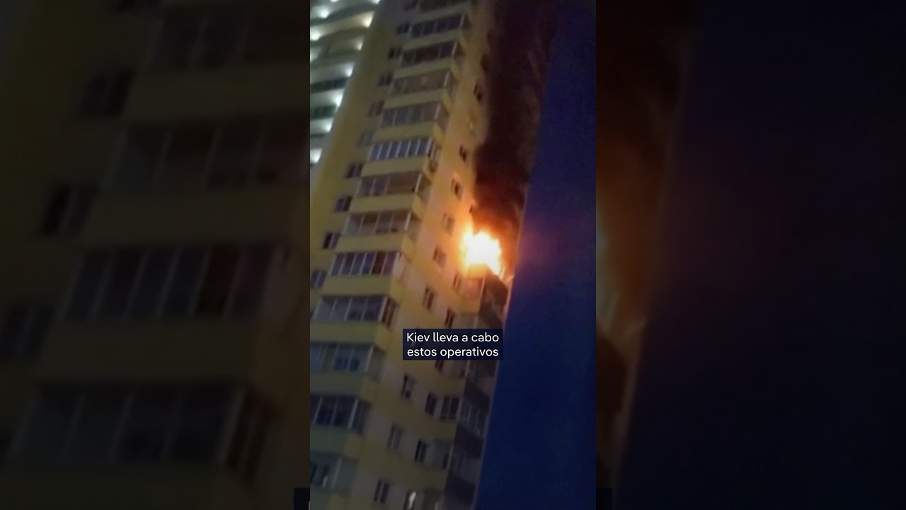 Drones ucranianos atacan las afueras de Moscú, causan un muerto, heridos y dejan edificios en llamas