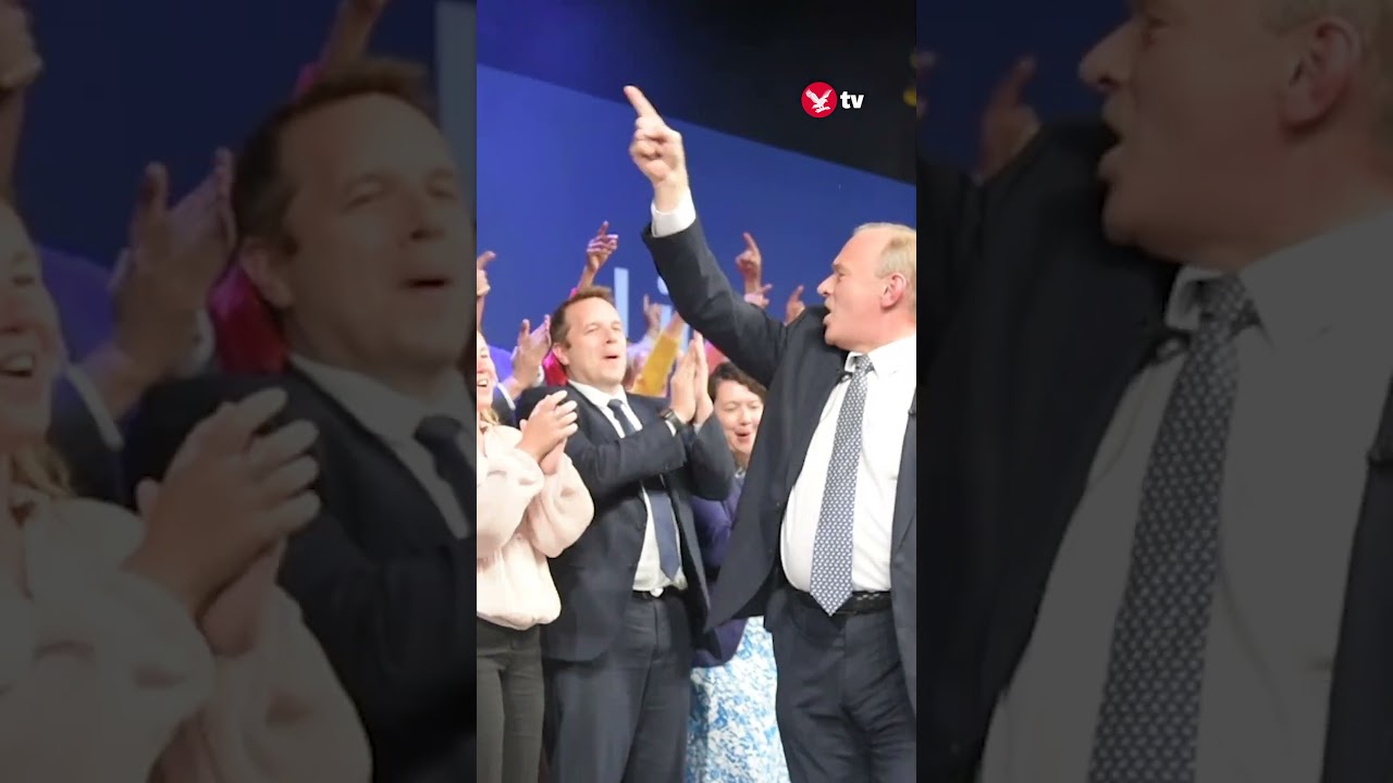 Ed Davey belts out 'Sweet Caroline' at Lib Dem conference #news #politics #shorts