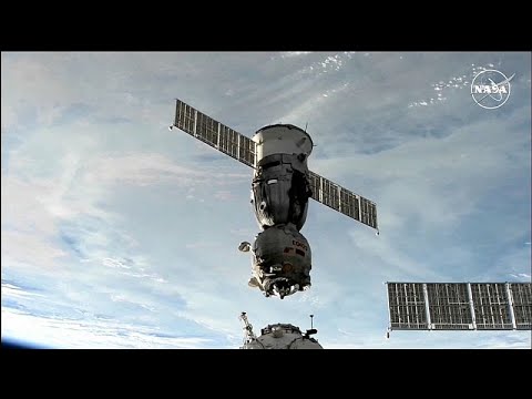 Espace : retour sur Terre pour trois astronautes à bord d'une capsule Soyouz