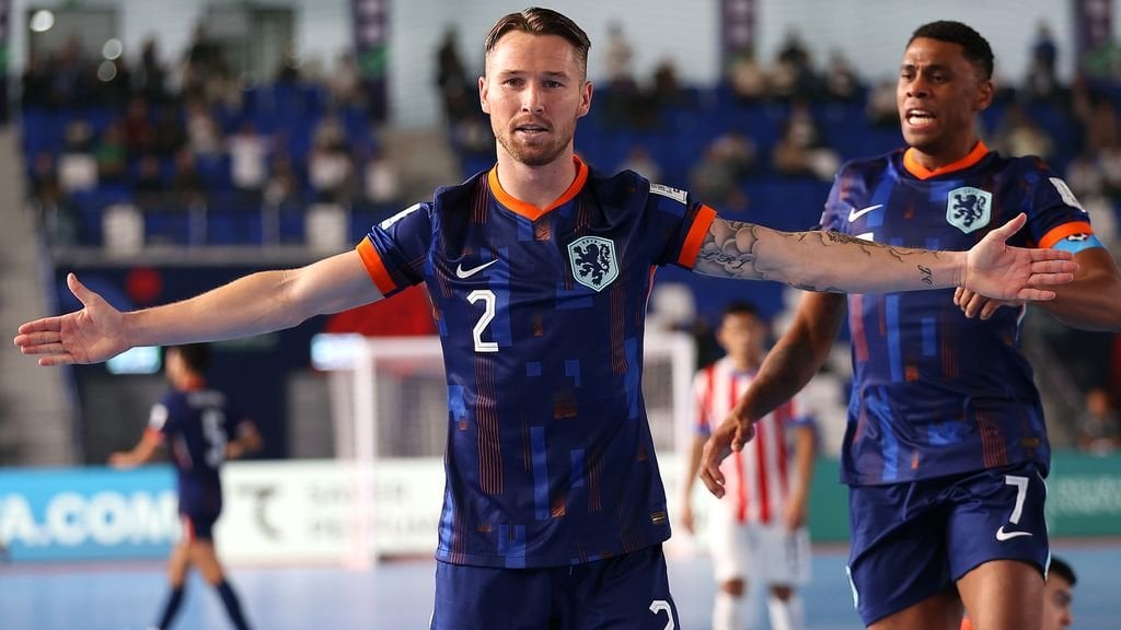 Nederland na zege op Paraguay voor het eerst in 24 jaar naar tweede ronde WK futsal