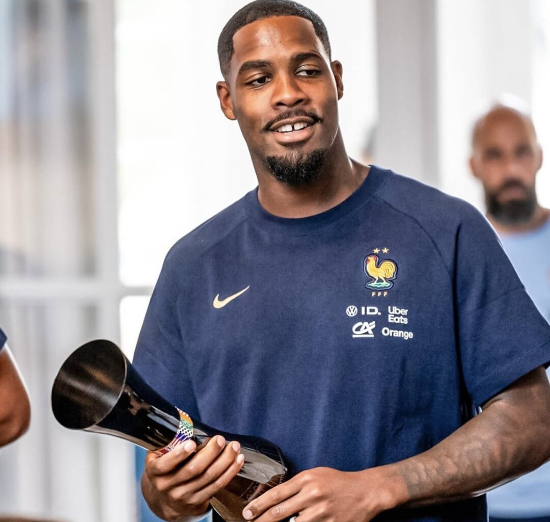 Mike Maignan was awarded a trophy for getting the most clean sheets at Euro2024 with France