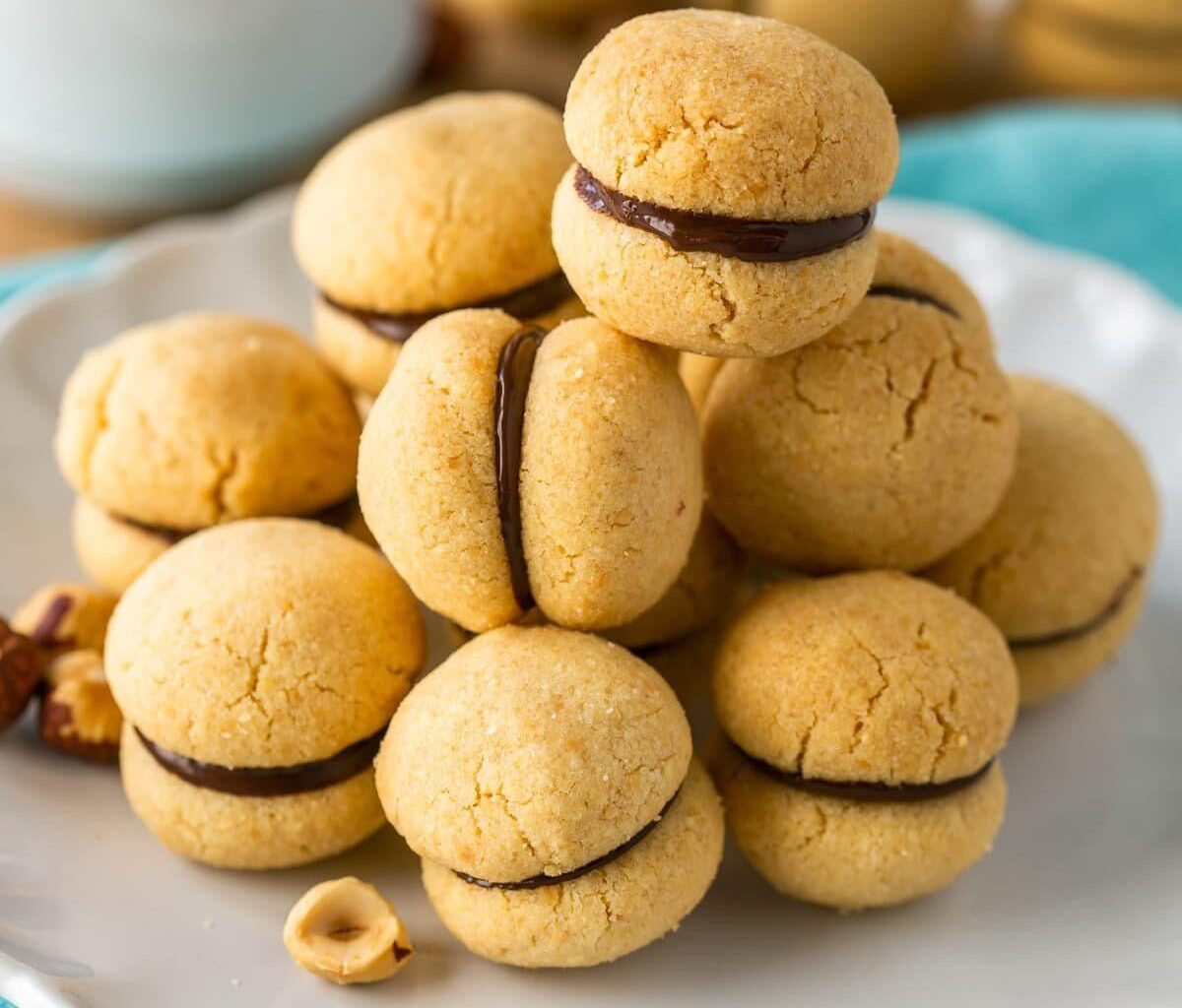 Baci di dama - Hazelnut Cookies 🍪 🇮🇹