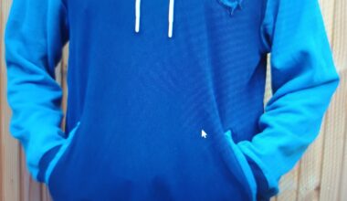 Can anyone tell me more about this vintage hoodie?