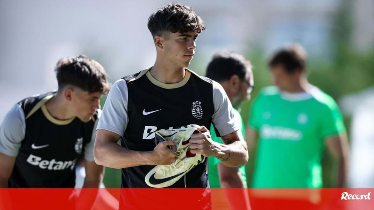Moreira e Esgaio na porta de saída do Sporting