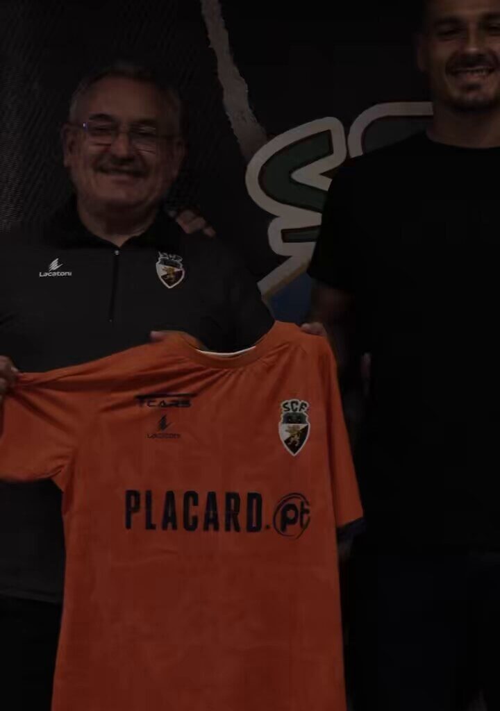 Ricardo Velho renovou contrato com o Farense até 2028