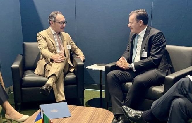 Hi han més articles avui -09/27/2024. Aqui estan tots els titulars que he trobat...