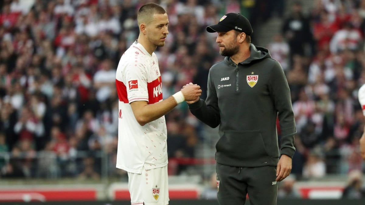 Hoeneß über Anton-Rückkehr: "Ich kann es aus unserer Fansicht natürlich auch verstehen. Aber ich wünsche mir, dass wir angefeuert werden und die Energie dafür genutzt wird, dass wir Unterstützung bekommen. Trotzdem wird es wahrscheinlich so sein, dass der Waldi ein bisschen etwas aushalten muss."