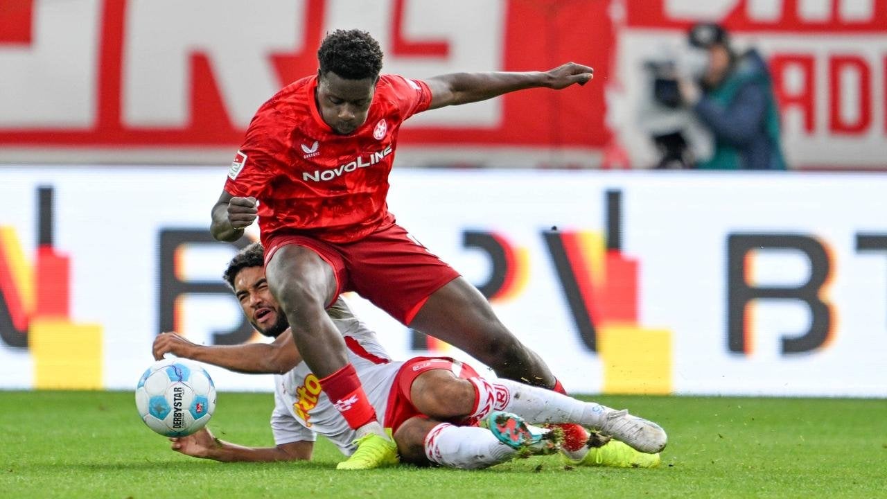 Weiter am Tabellenende: Jahn Regensburg bleibt auch gegen Lautern torlos
