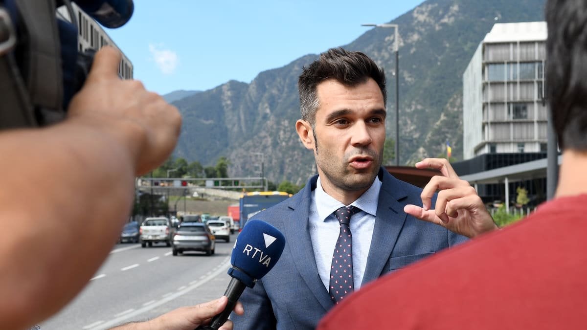 El bus nocturn fins al Pas de la Casa a mitjans de novembre